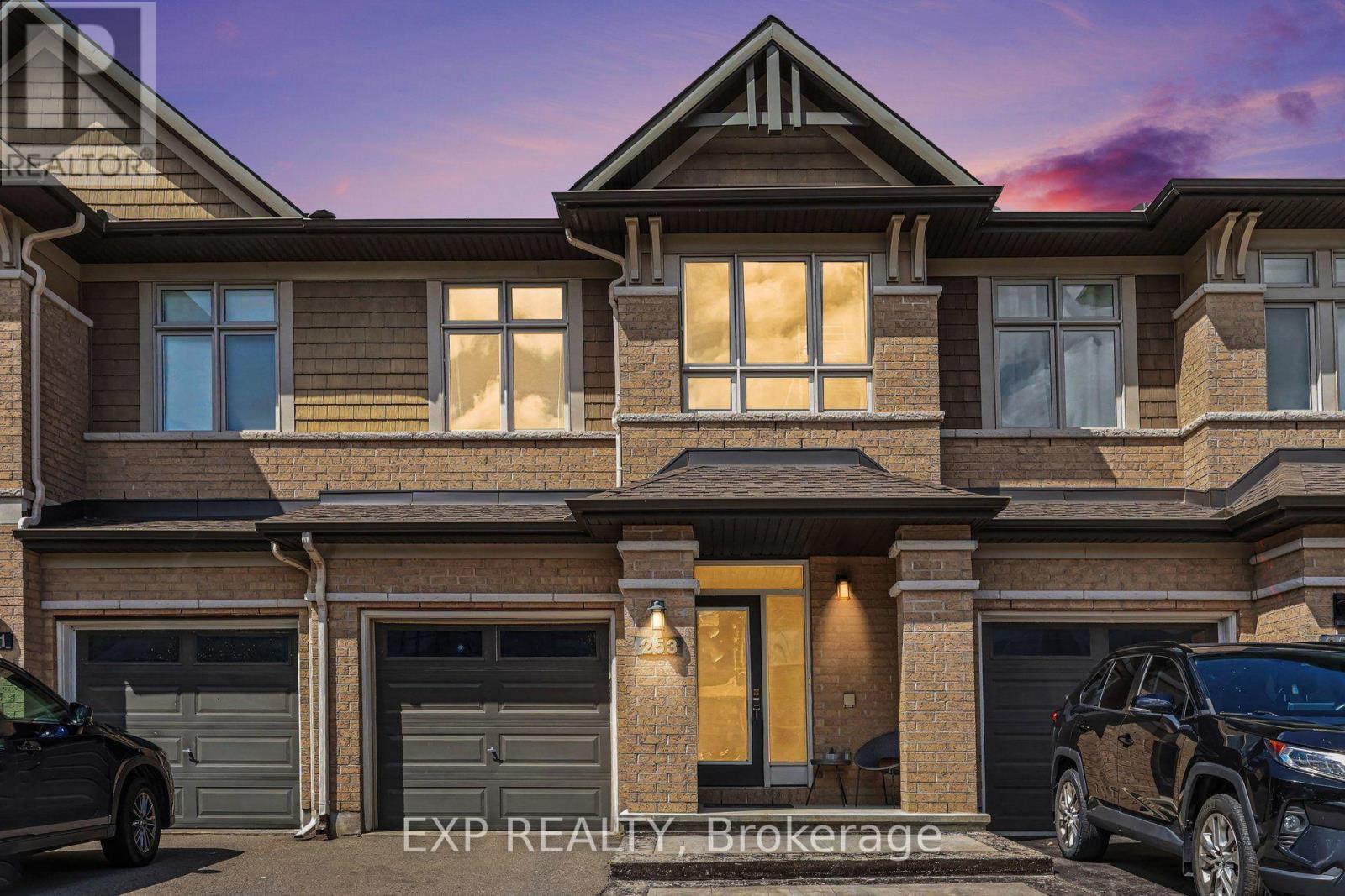 253 SHINLEAF CRESCENT Property Photo 1