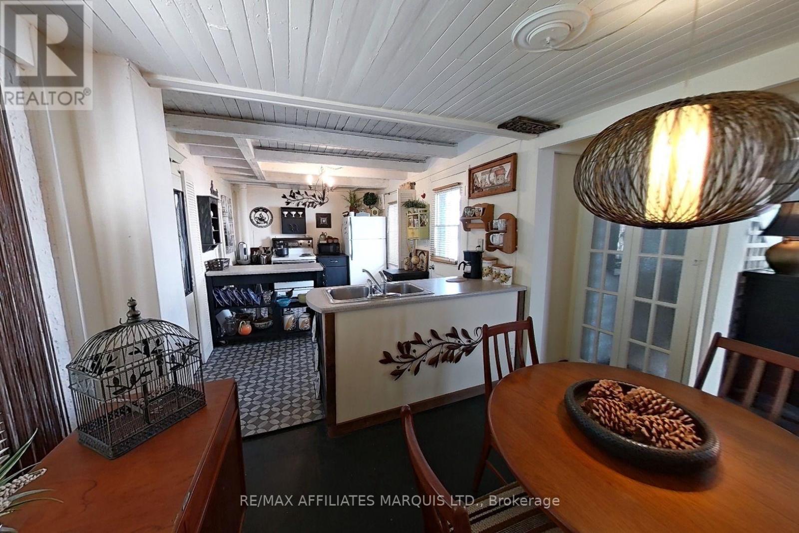 521 Burton Avenue Property Photo 8