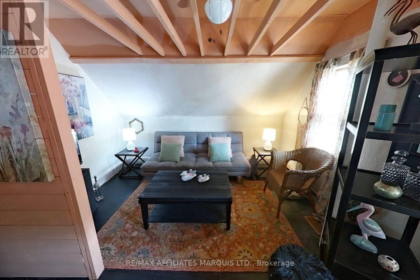 521 Burton Avenue Property Photo 11