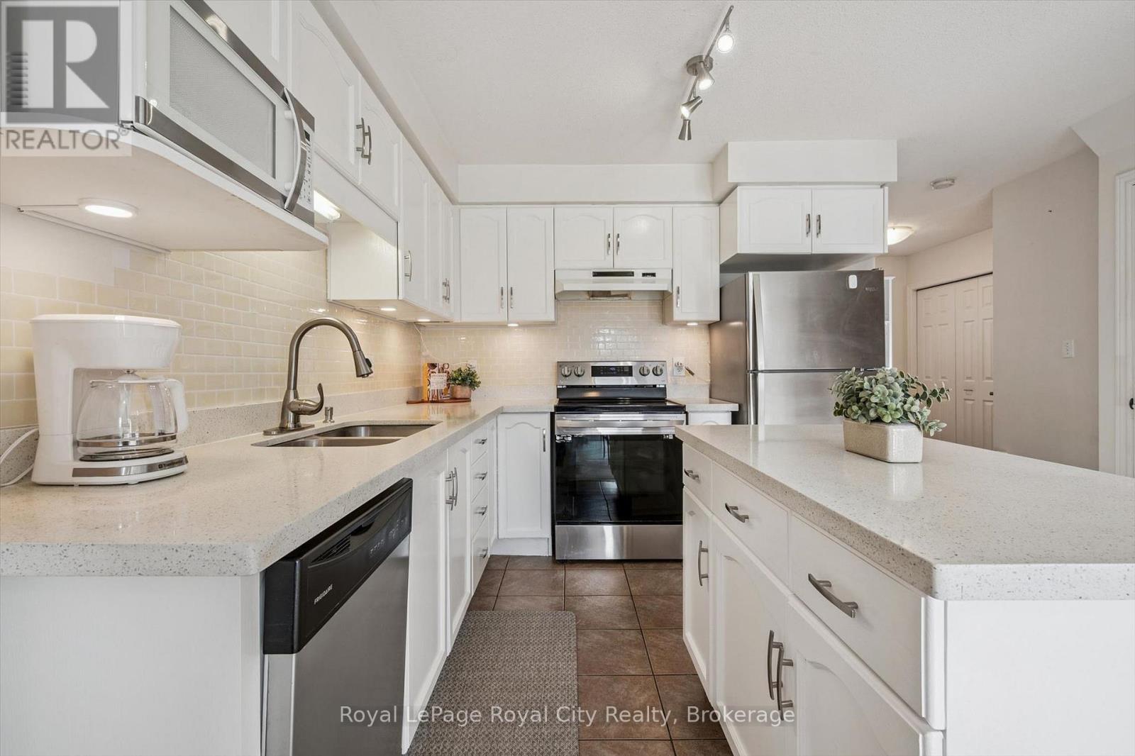 6 - 361 Arkell Road Property Photo 11