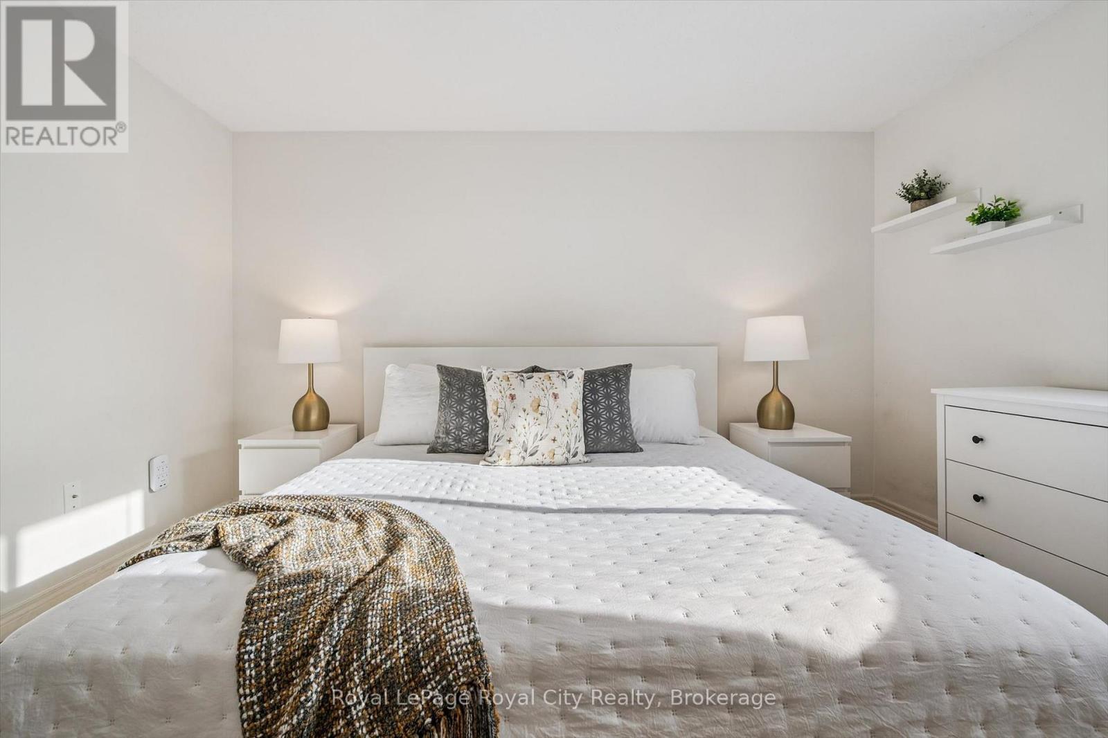 6 - 361 Arkell Road Property Photo 16