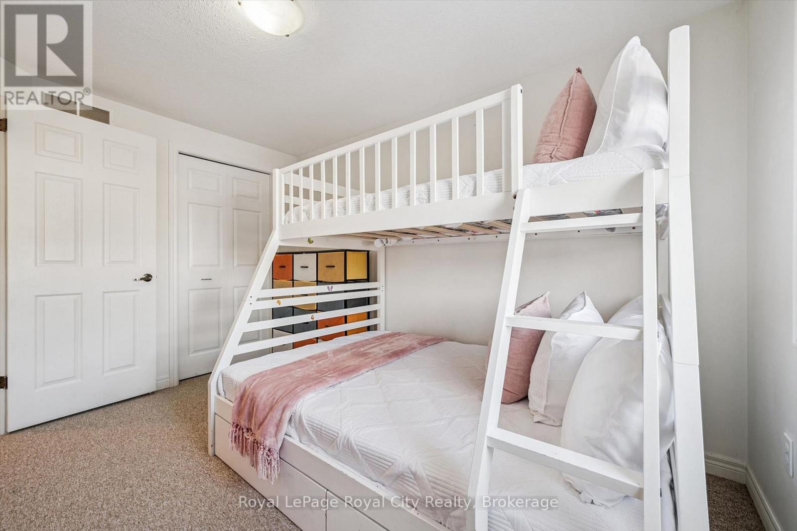 6 - 361 Arkell Road Property Photo 22