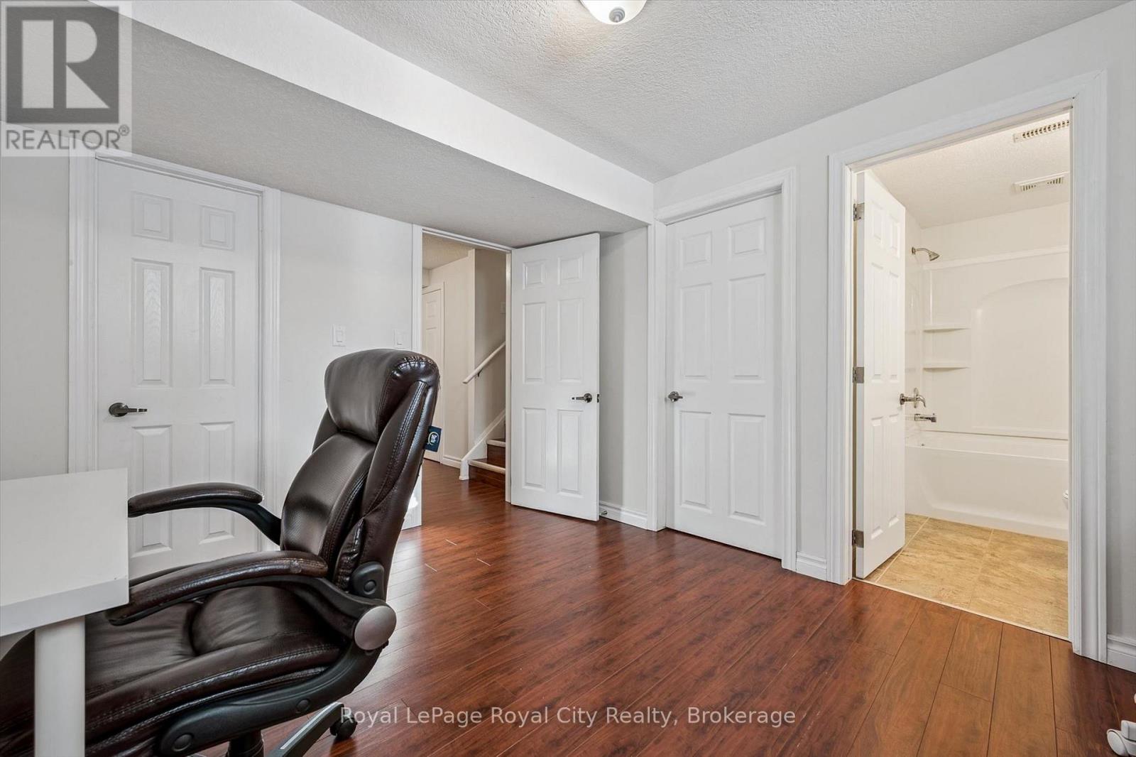 6 - 361 Arkell Road Property Photo 26