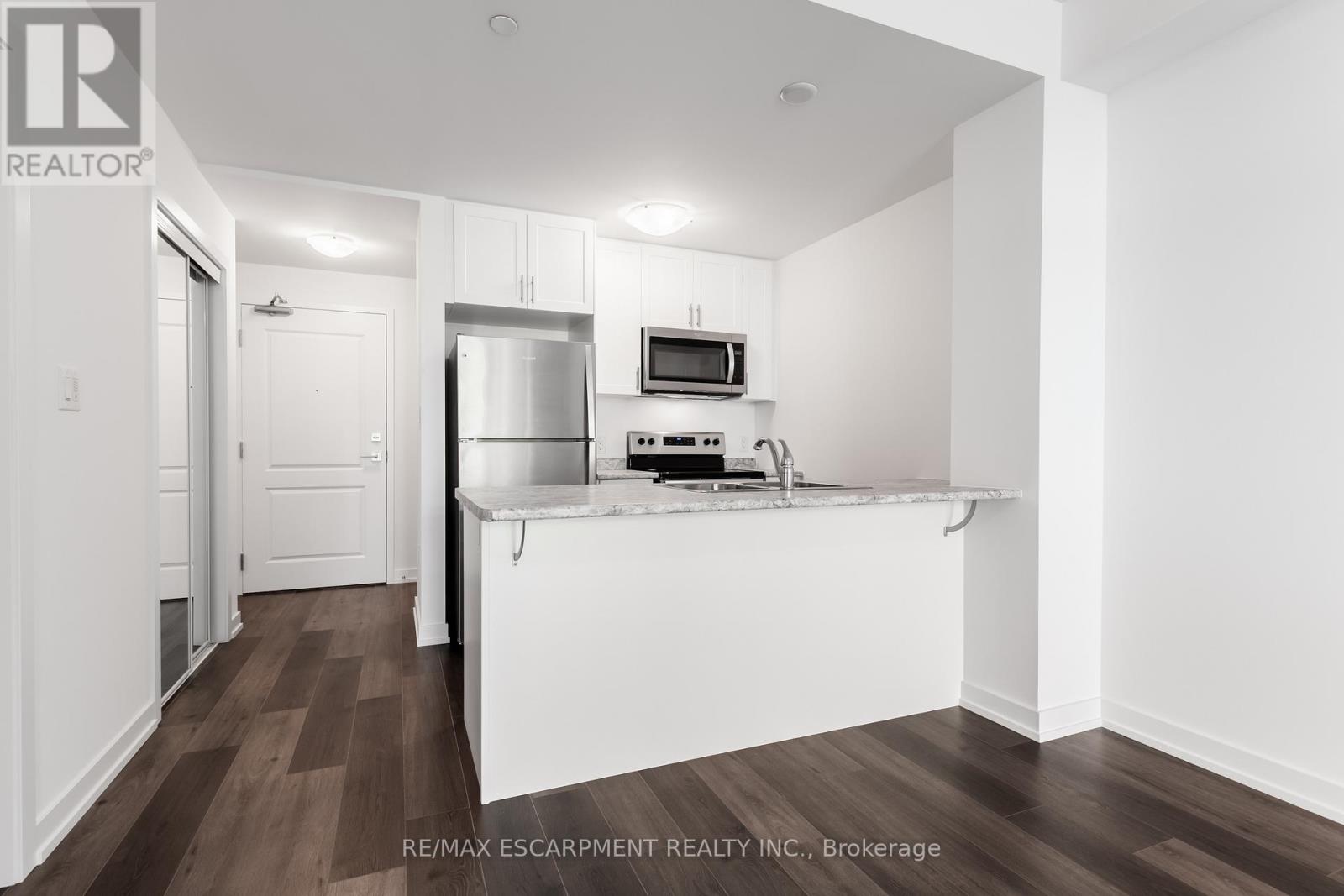 417 - 470 Dundas Street E Property Photo 6