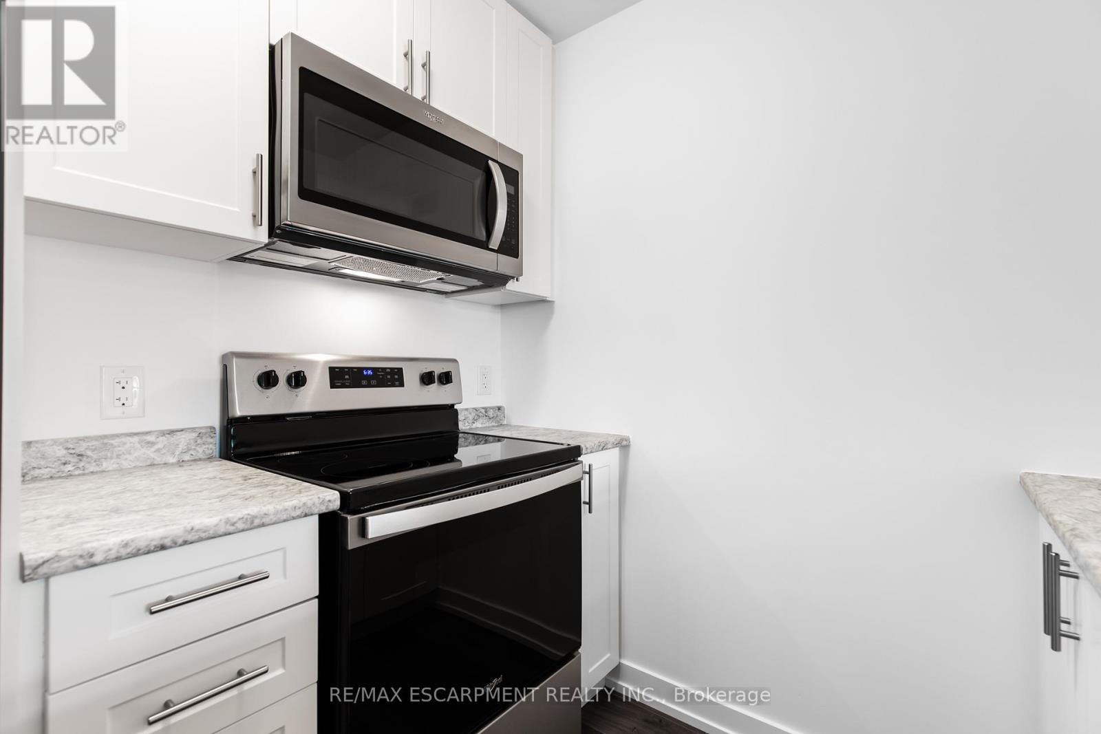 417 - 470 Dundas Street E Property Photo 9