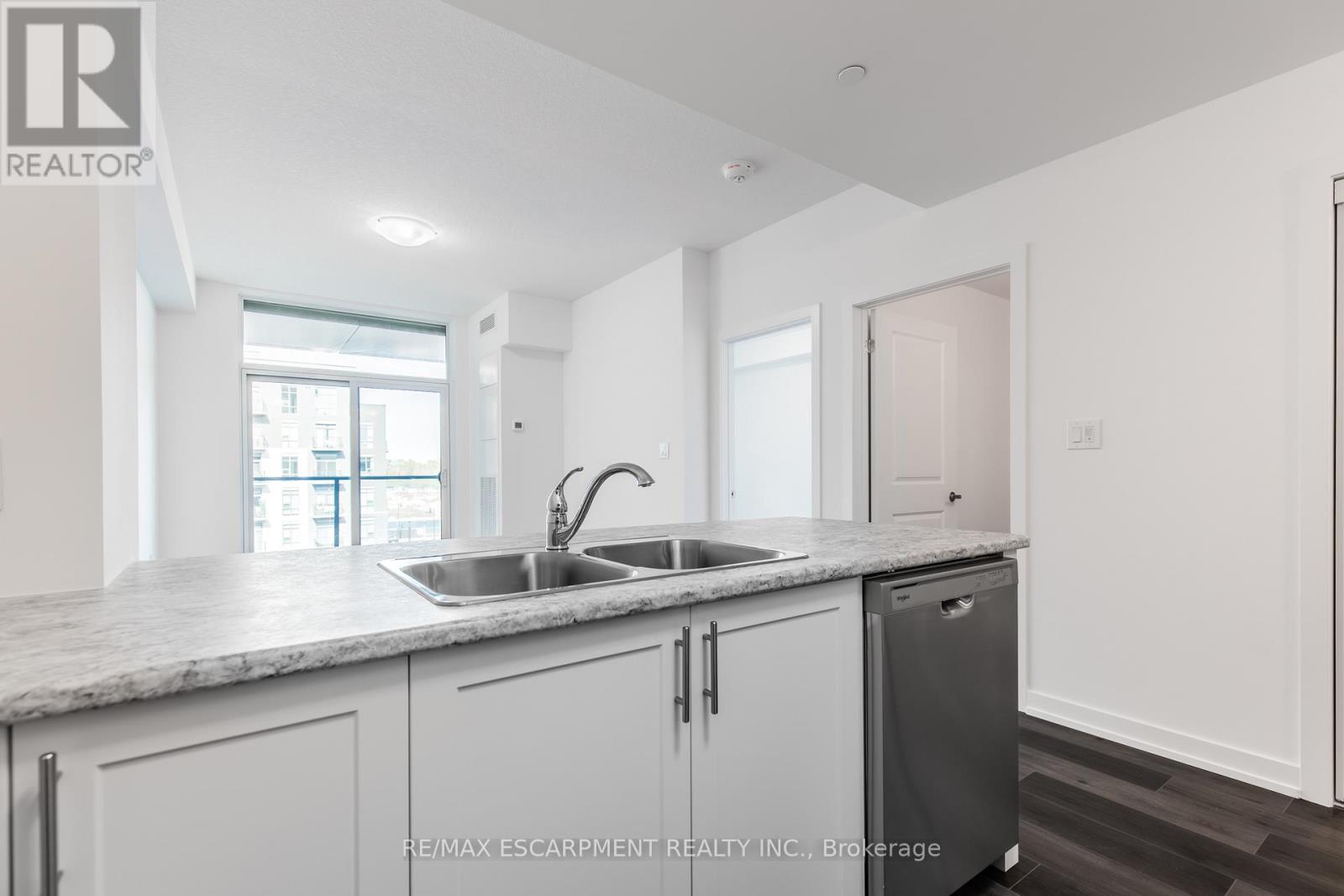 417 - 470 Dundas Street E Property Photo 10