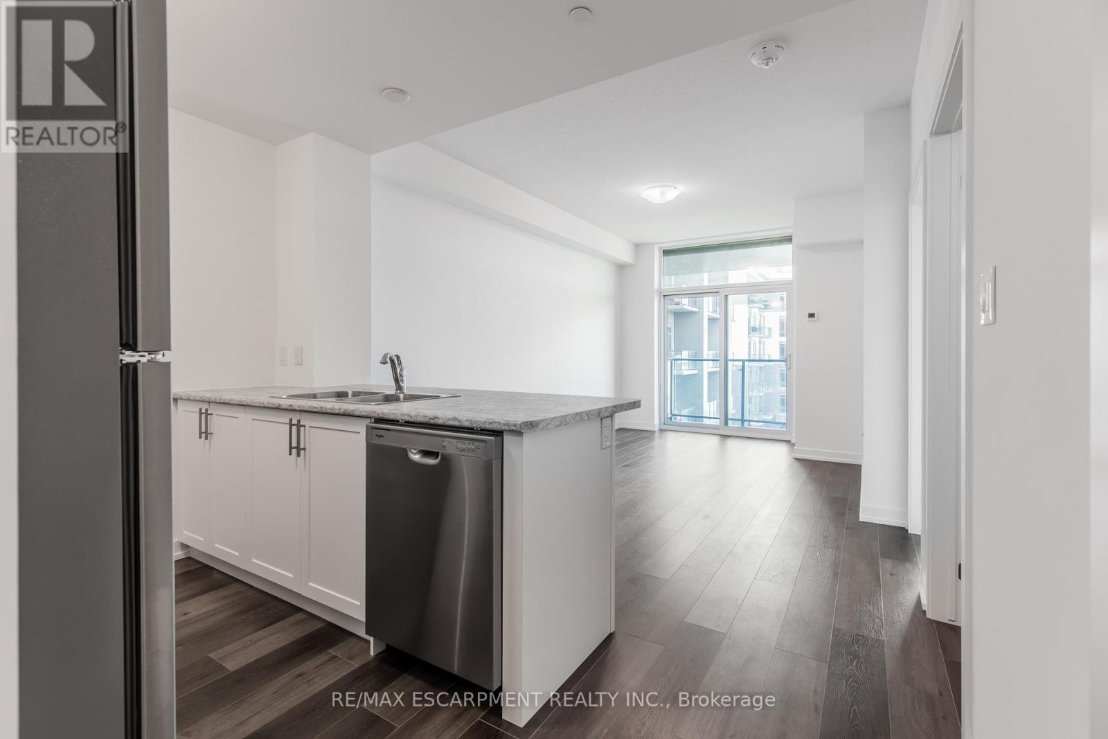 417 - 470 Dundas Street E Property Photo 11