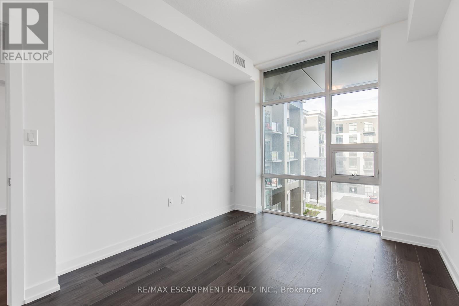 417 - 470 Dundas Street E Property Photo 16