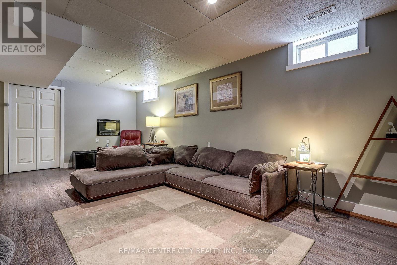 12 Second Avenue Property Photo 36