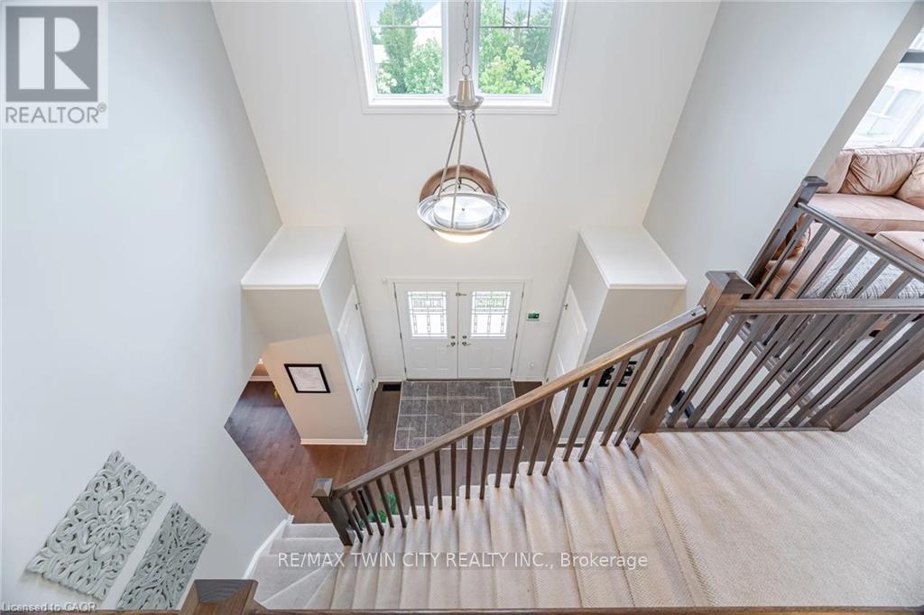 387 Gravel Ridge Trail Property Photo 6