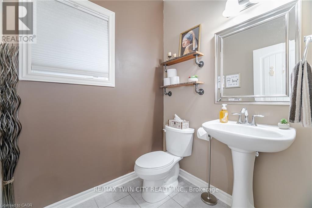 387 Gravel Ridge Trail Property Photo 20