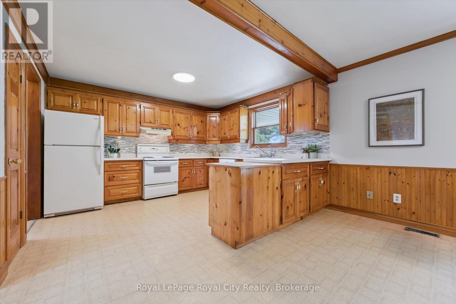 7689 Second Line Property Photo 9