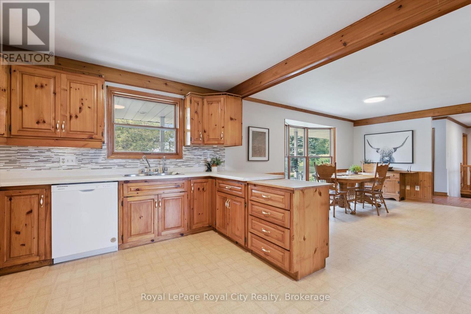 7689 Second Line Property Photo 11