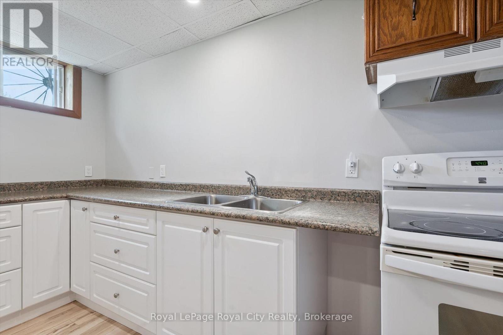7689 Second Line Property Photo 23