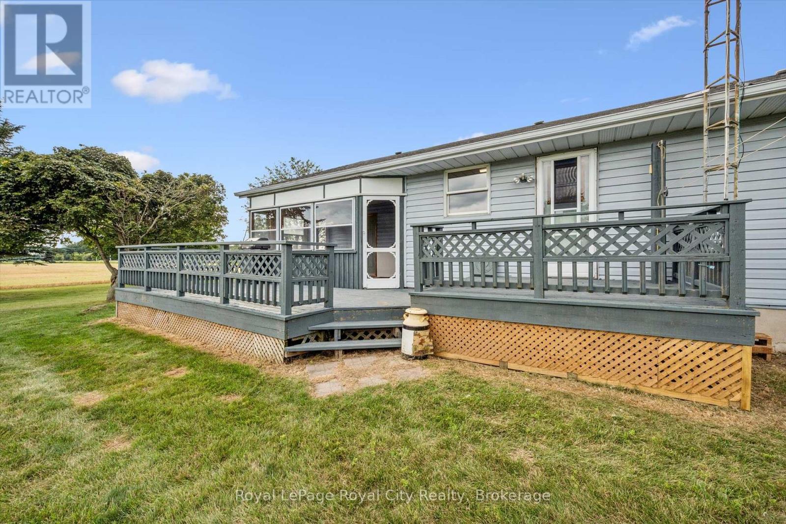 7689 Second Line Property Photo 32