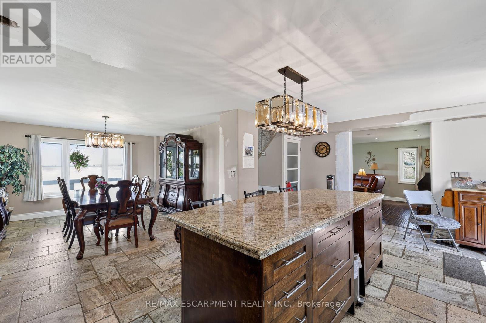 3120 Highway #3 W Property Photo 13