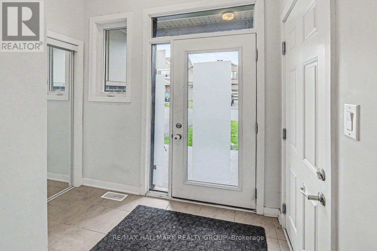 111 Yearling Circle Property Photo 4