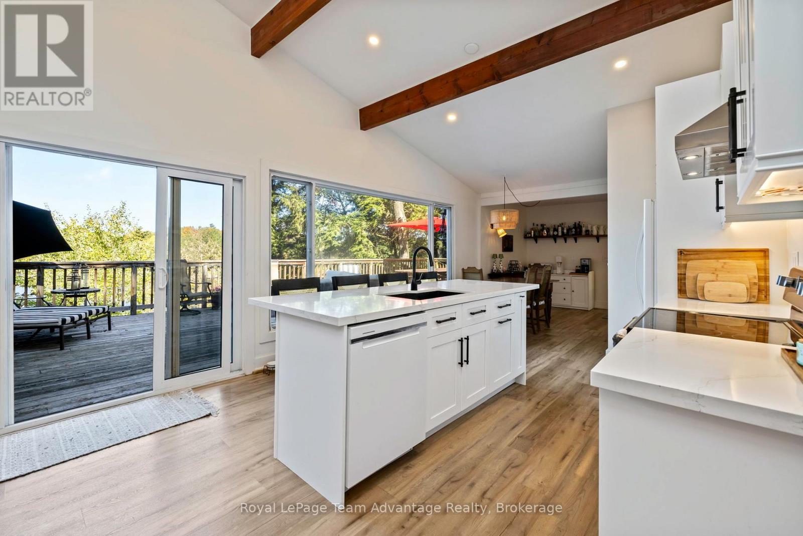 8 Firefly Way Property Photo 14