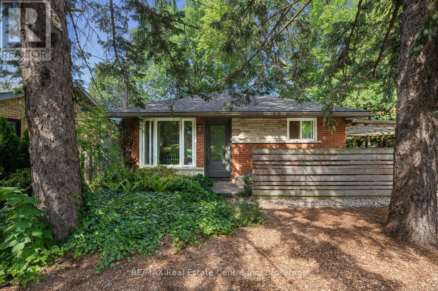 277 Kathleen Street Property Photo 1
