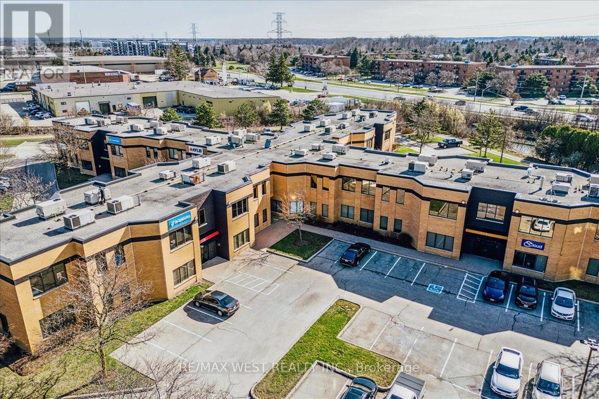 J202 - 155 Frobisher Drive Property Photo 2