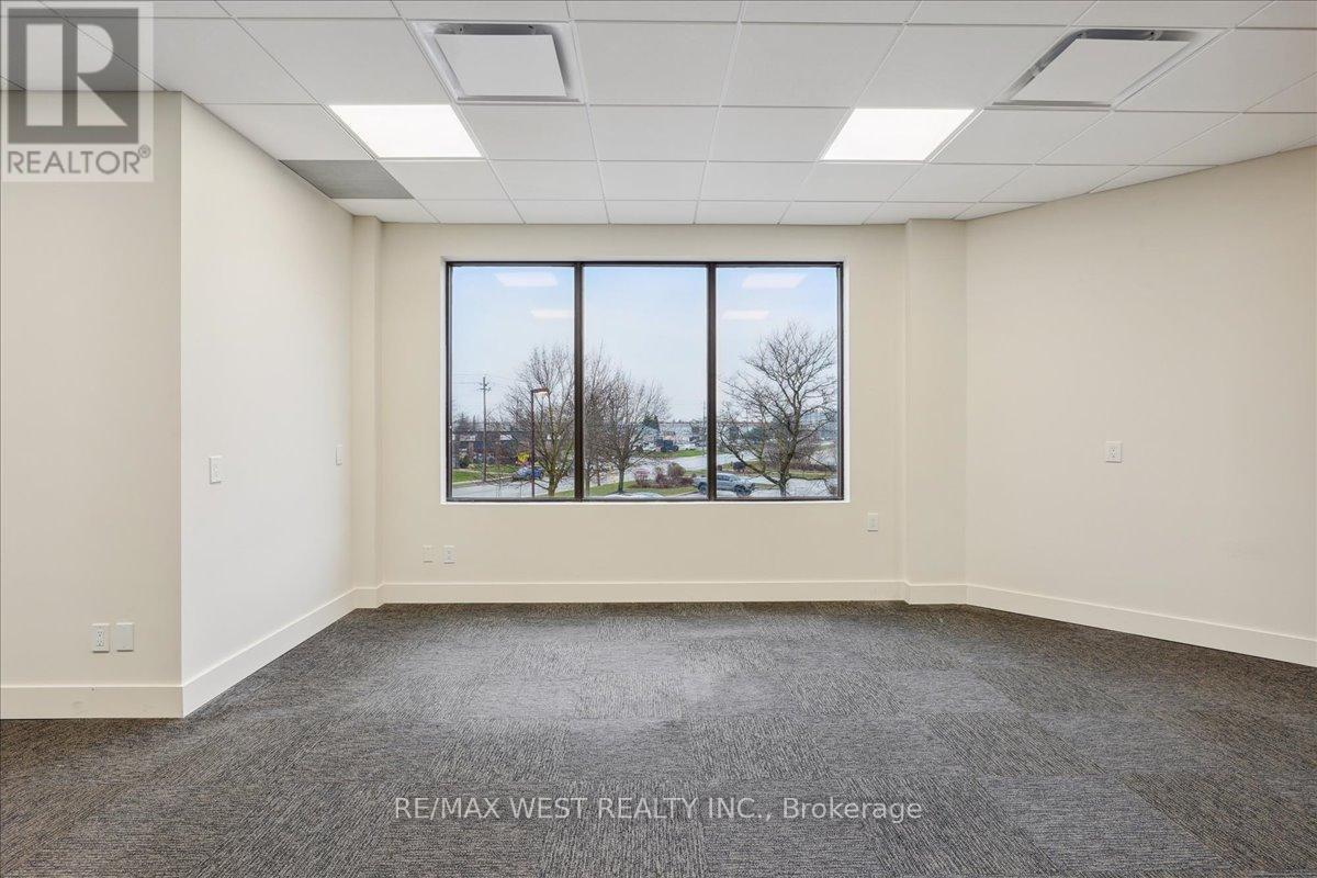 J202 - 155 Frobisher Drive Property Photo 8