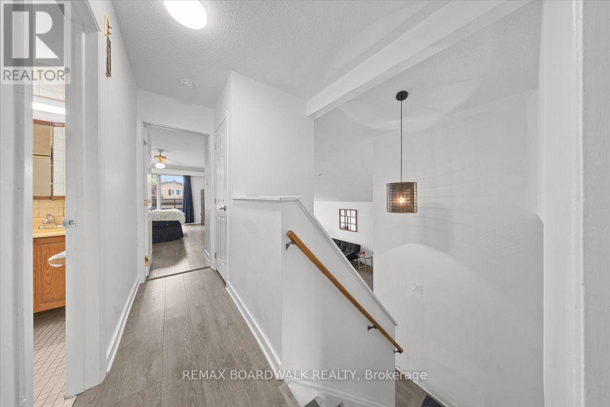 1864 Lenester Avenue W Property Photo 18