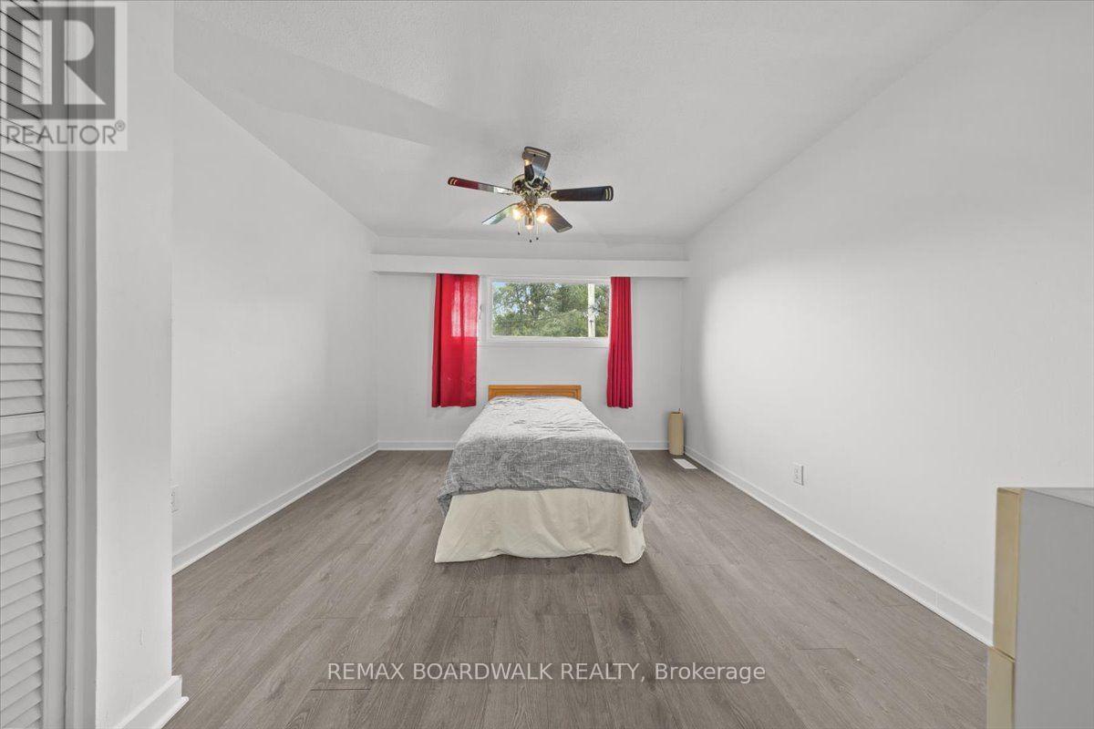 1864 Lenester Avenue W Property Photo 22