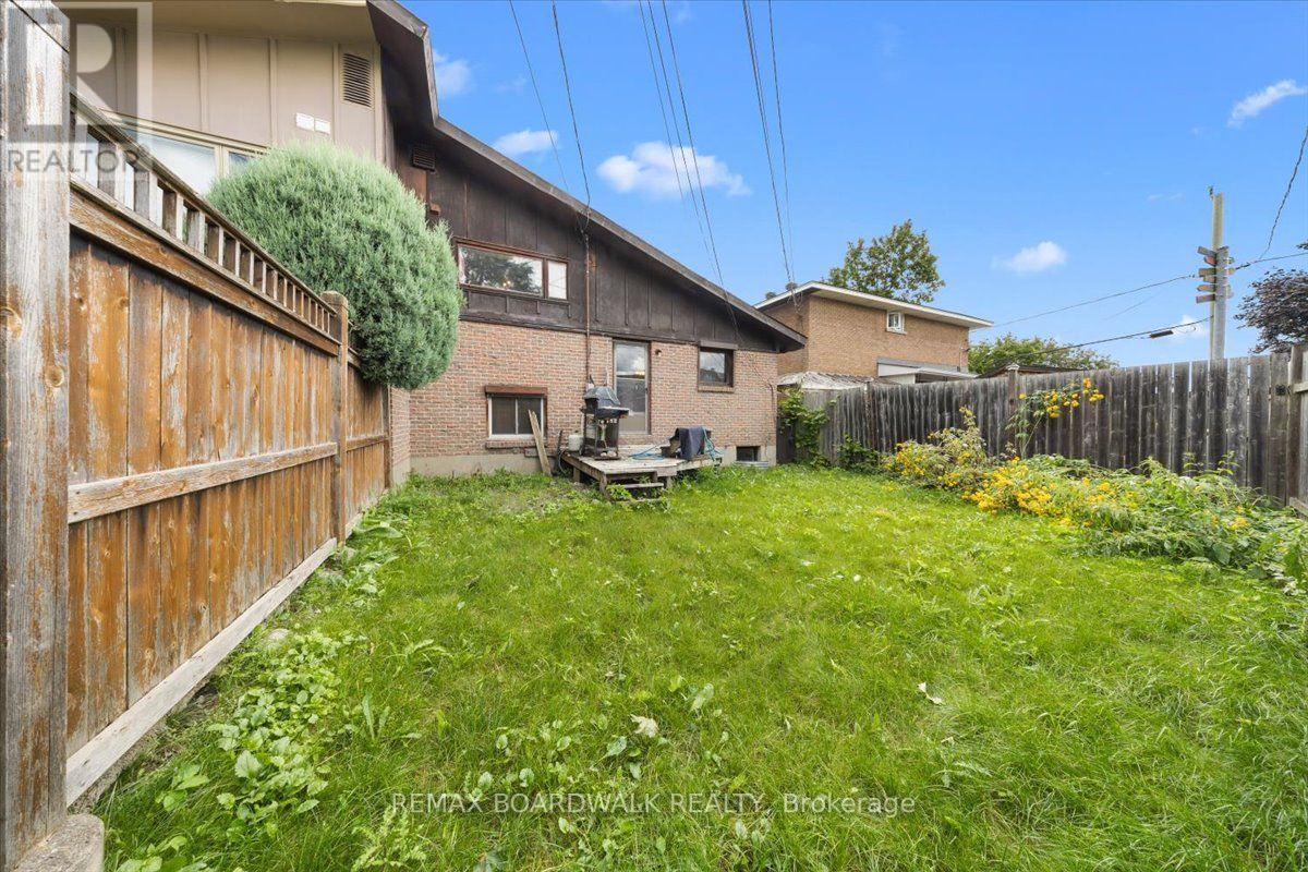 1864 Lenester Avenue W Property Photo 34