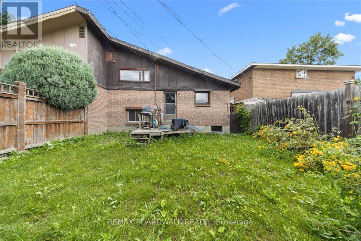 1864 Lenester Avenue W Property Photo 35