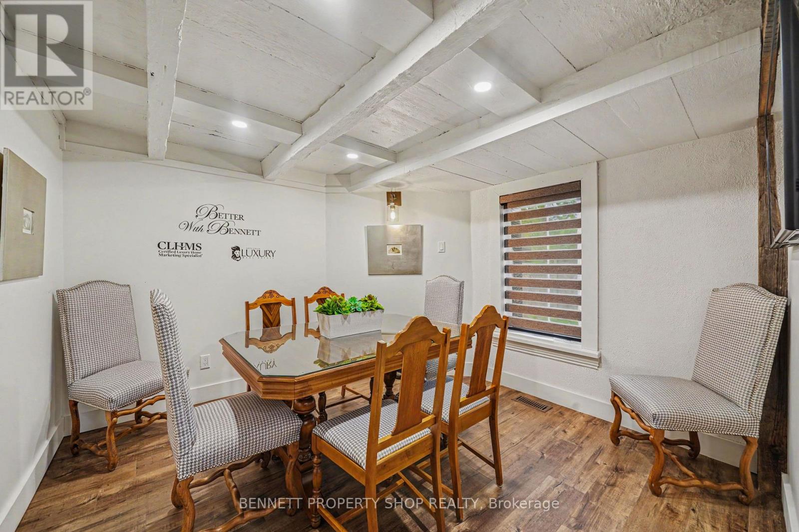 1194 Carp Road Property Photo 9