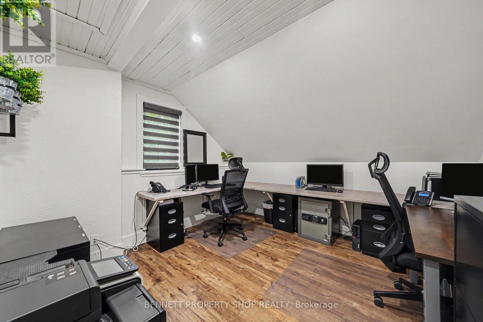 1194 Carp Road Property Photo 14