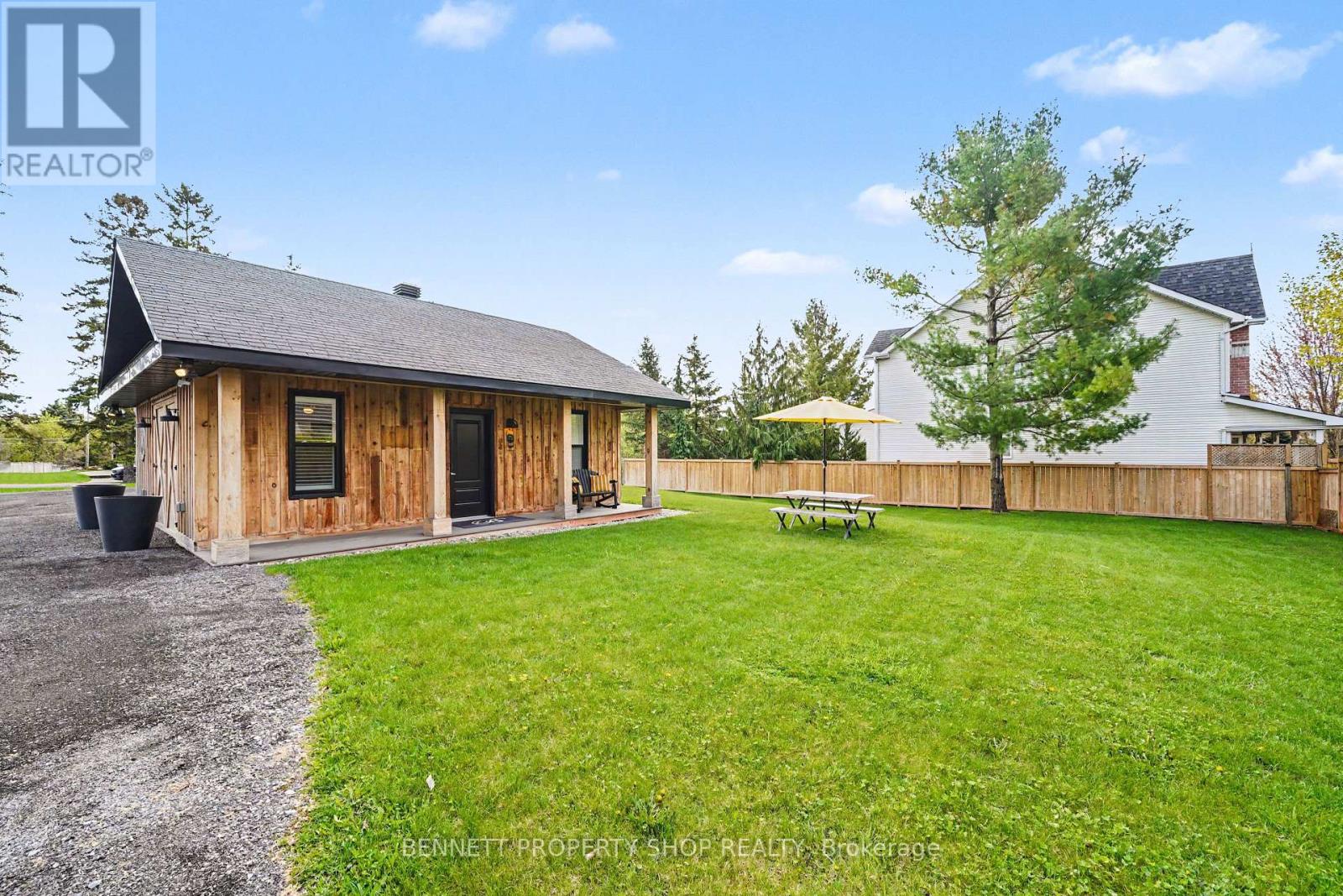 1194 Carp Road Property Photo 16