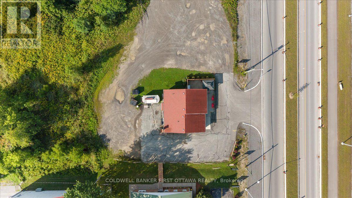 43 - 2820 County Road N Property Photo 31