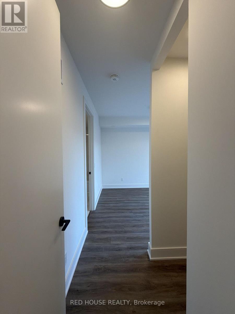 73 Everett Common Property Photo 25