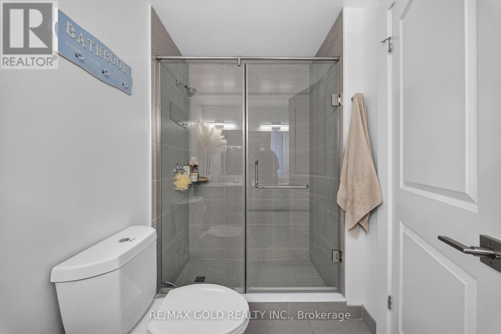 1310 - 15 Glebe Street Property Photo 31