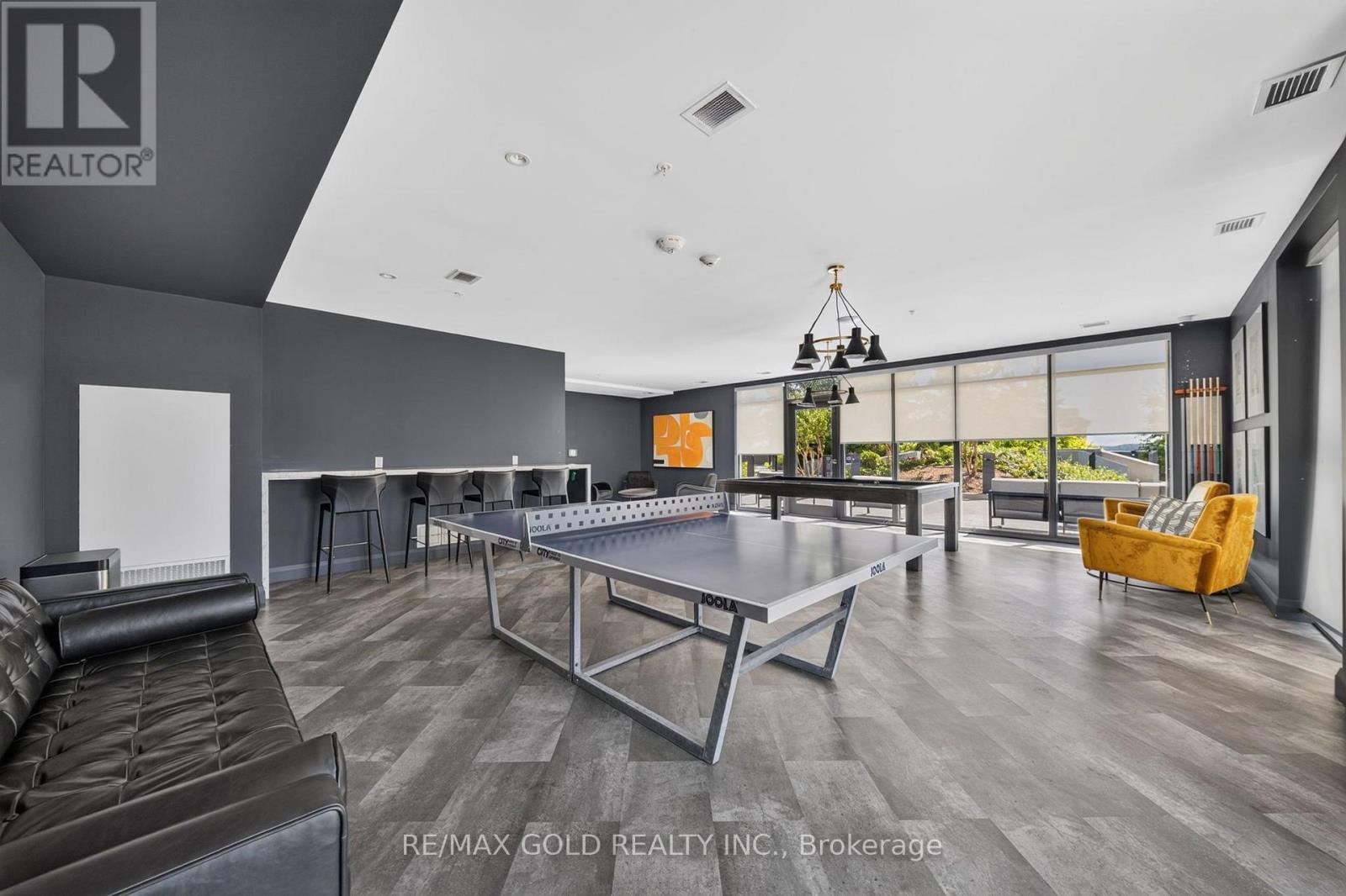 1310 - 15 Glebe Street Property Photo 37