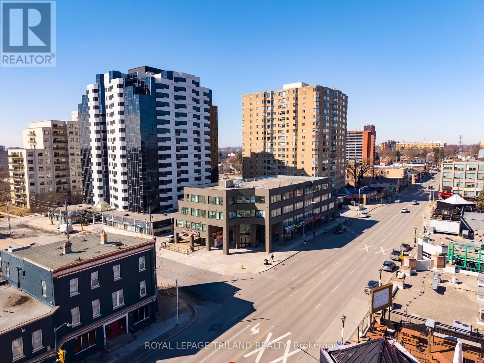 203 - 685 Richmond Street Property Photo 30