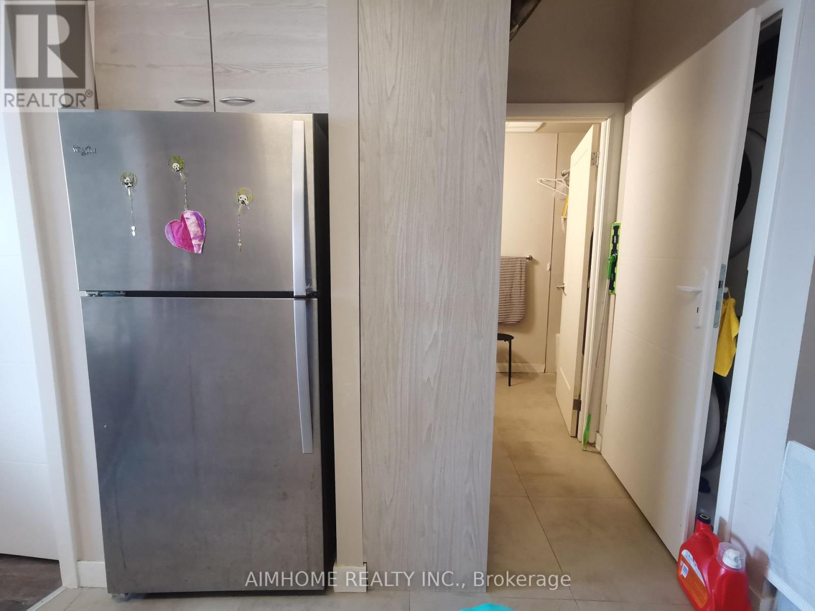 614 - 280 Lester Street E Property Photo 3