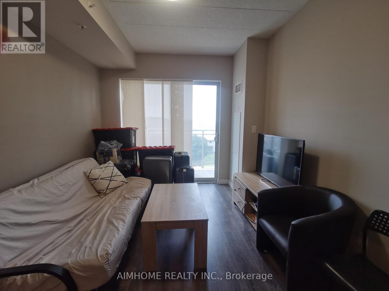 614 - 280 Lester Street E Property Photo 6