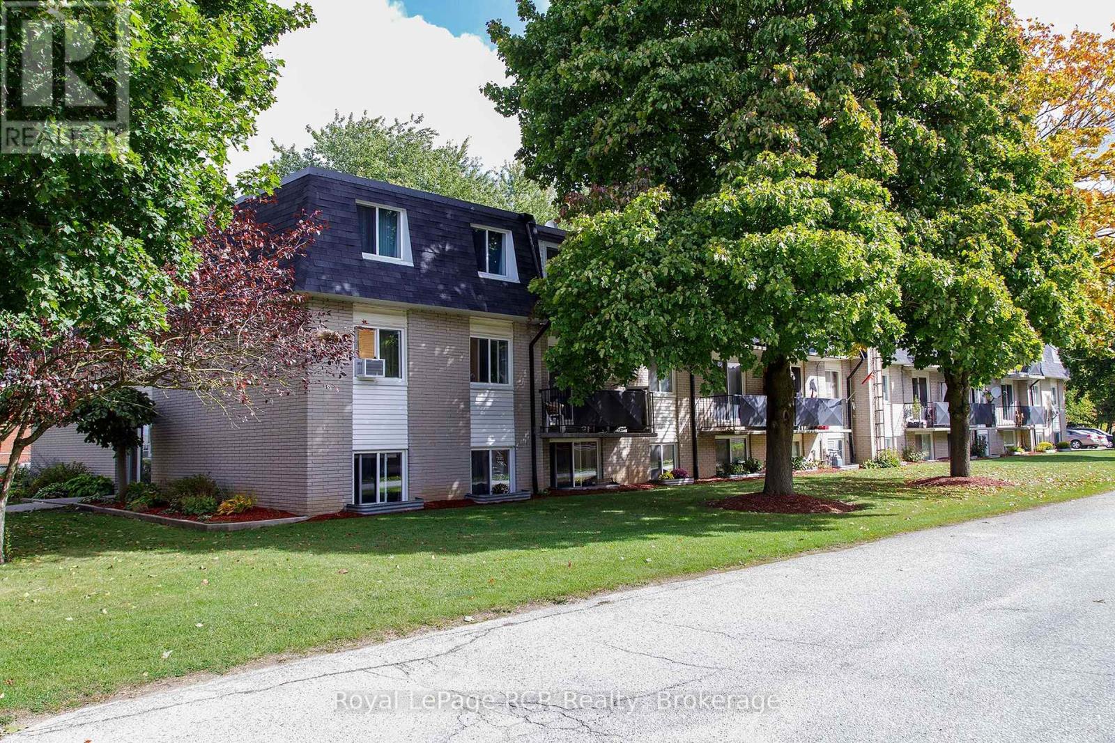Unit 102 - 118 Preston Street Property Photo 1