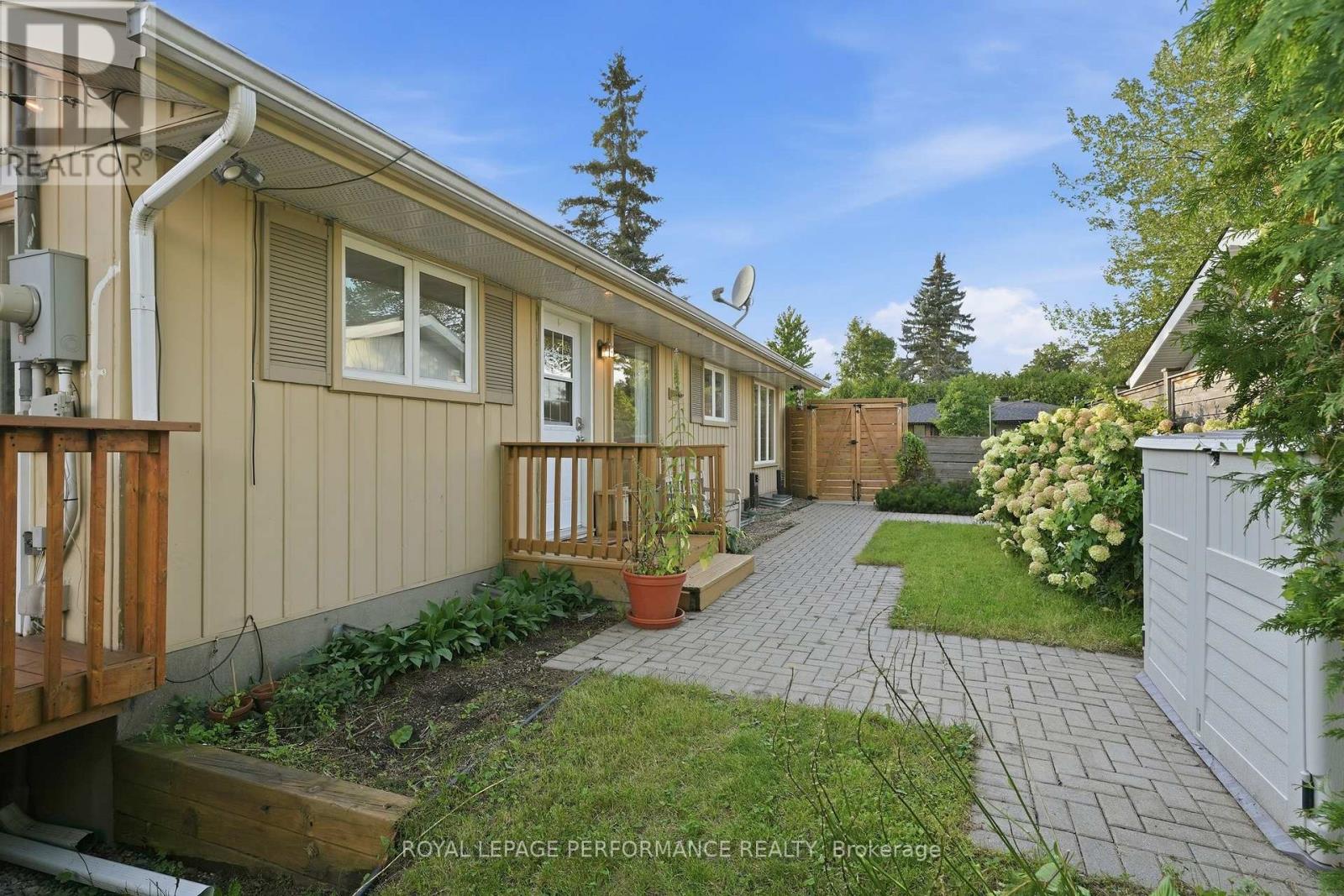 3149 Southmore Drive E Property Photo 30