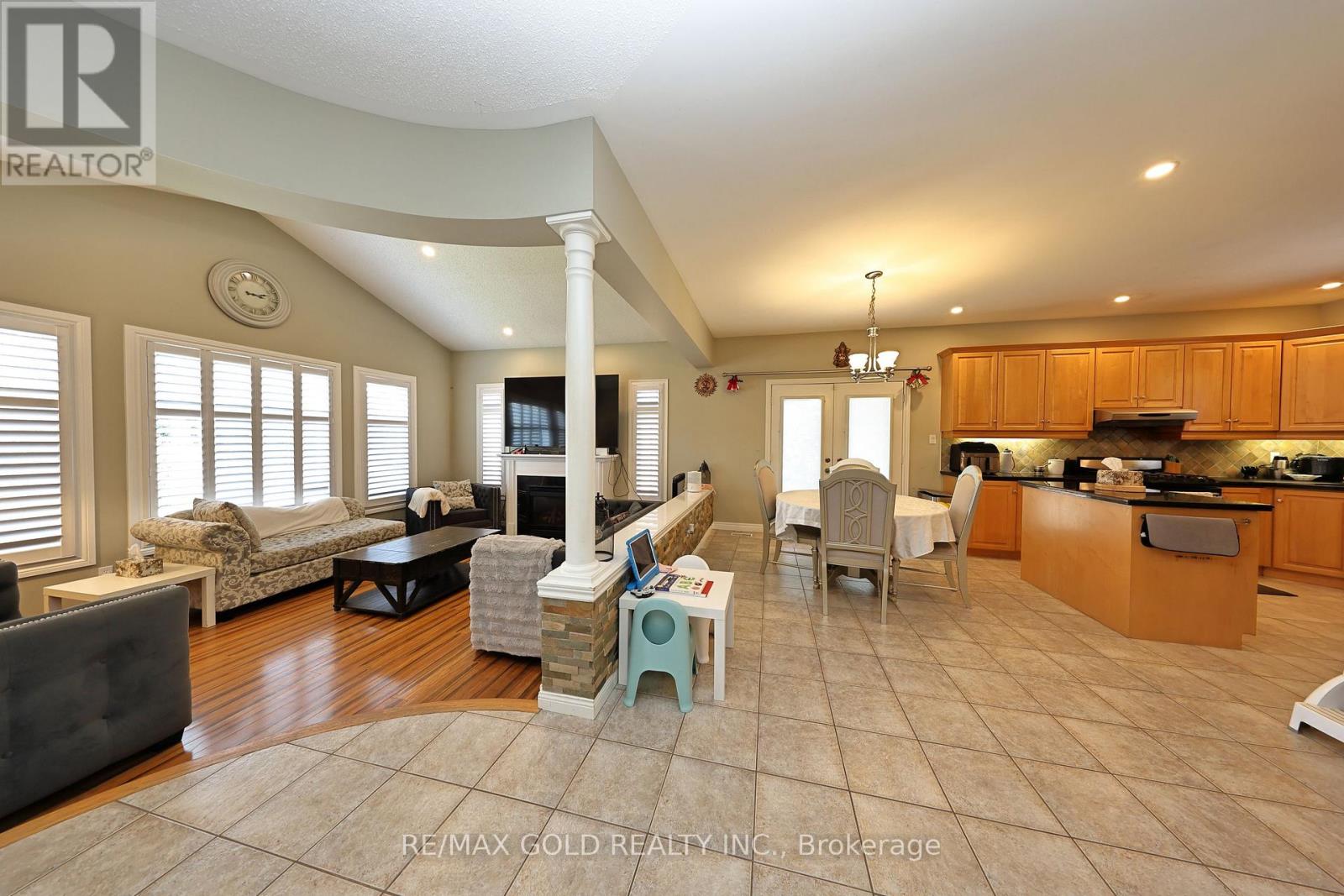 117 Delarmbro Drive Property Photo 16