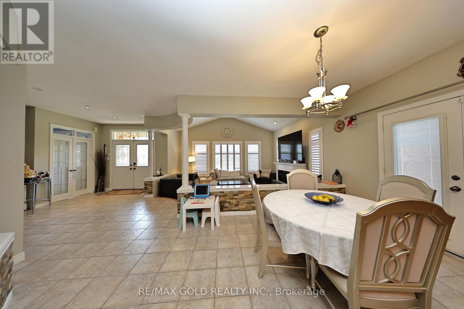 117 Delarmbro Drive Property Photo 17