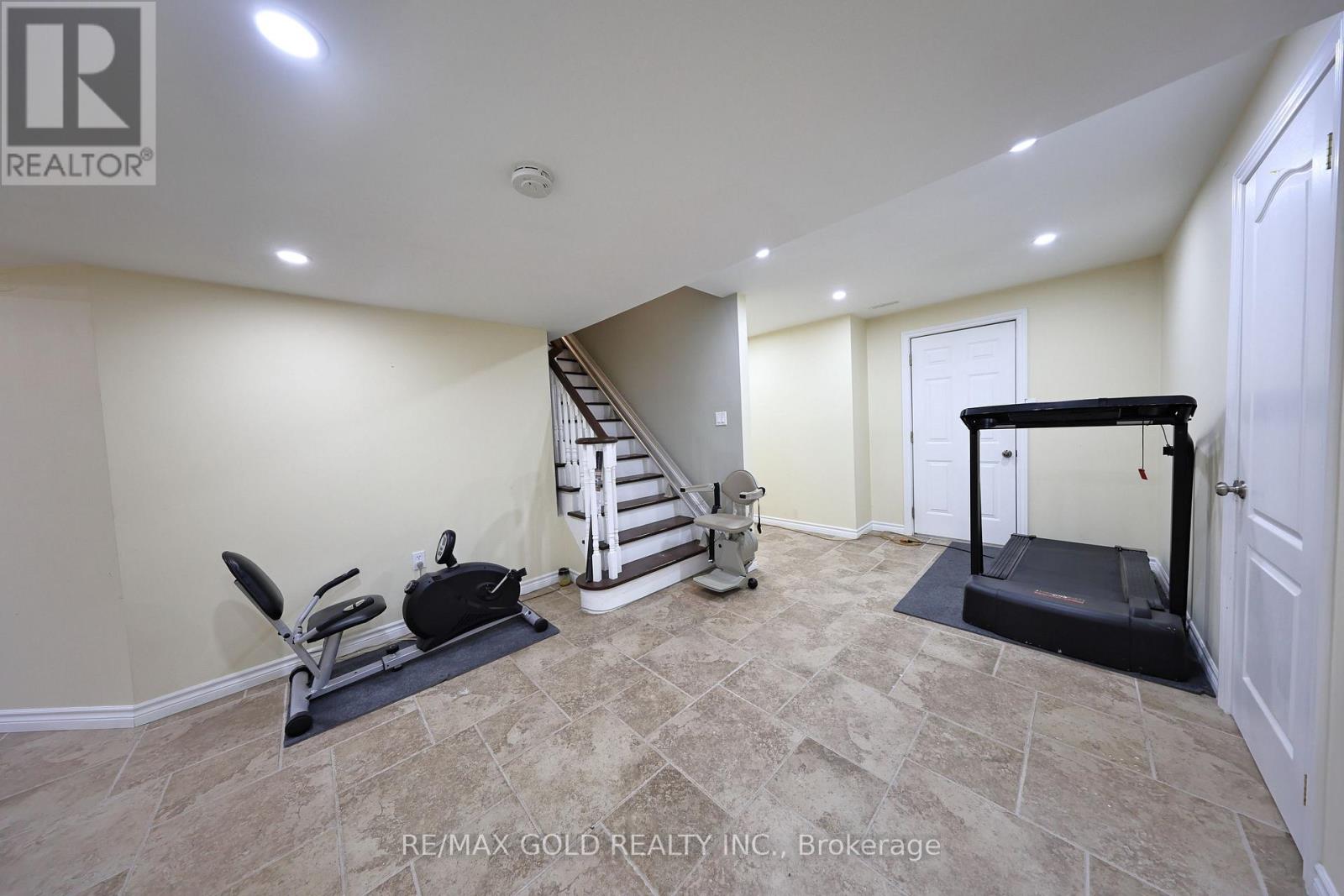 117 Delarmbro Drive Property Photo 21