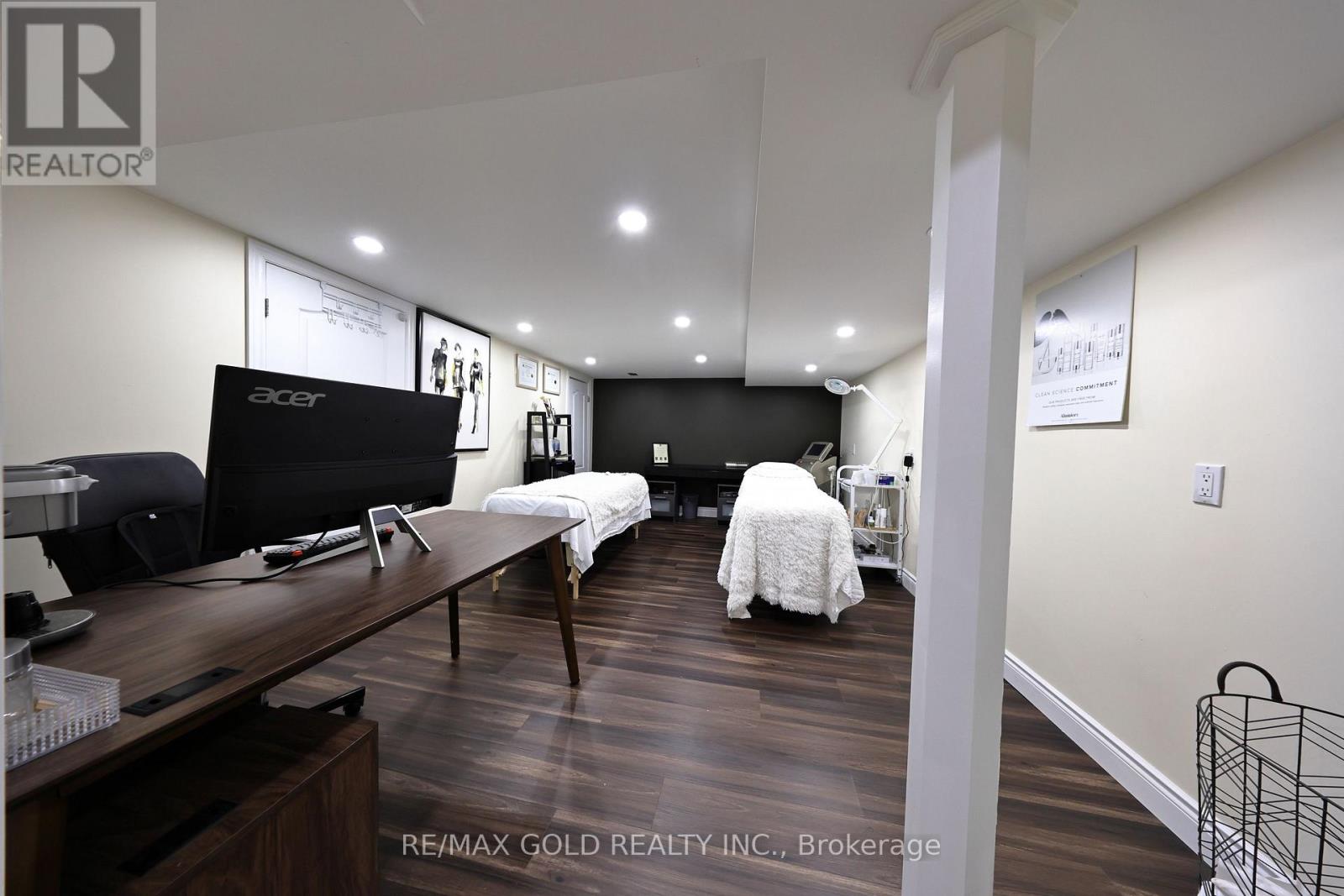 117 Delarmbro Drive Property Photo 30