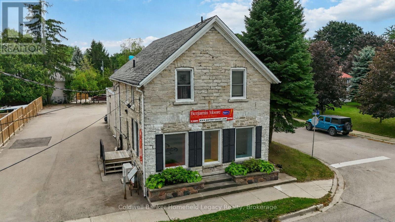 450 Queen Street E Property Photo 2