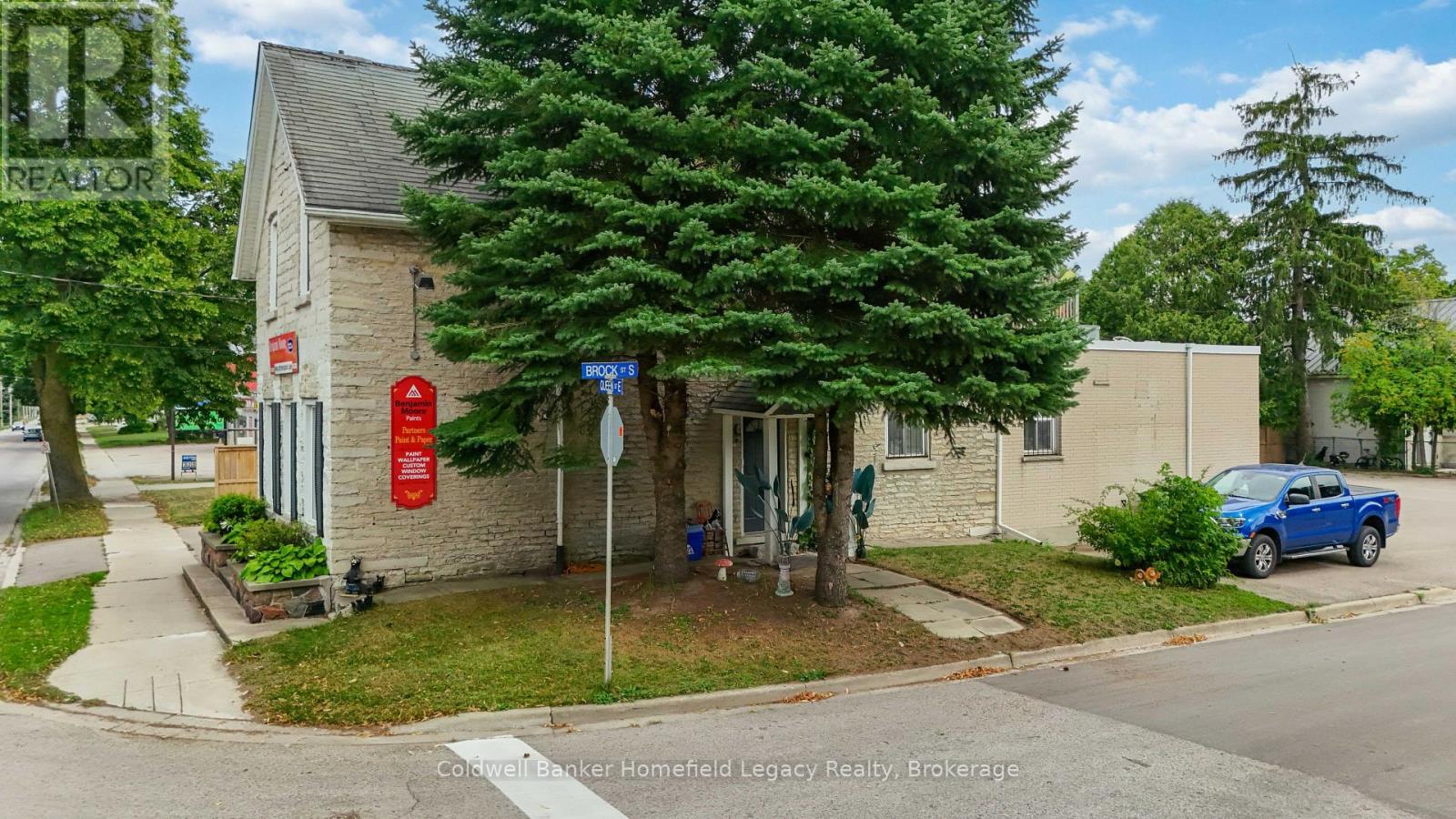450 Queen Street E Property Photo 3