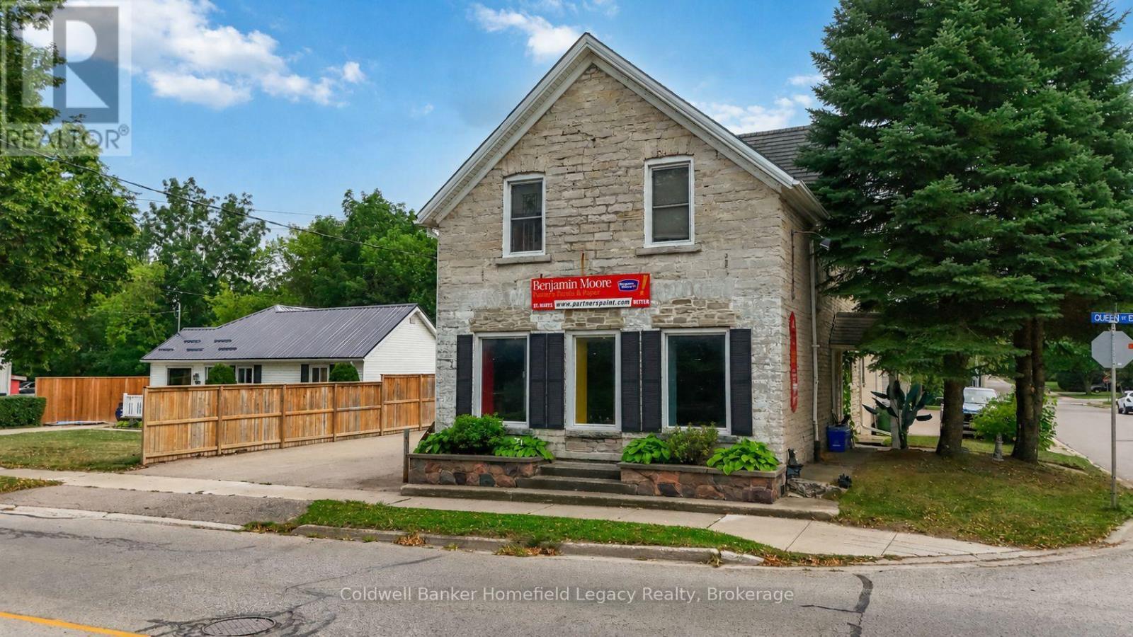 450 Queen Street E Property Photo 9