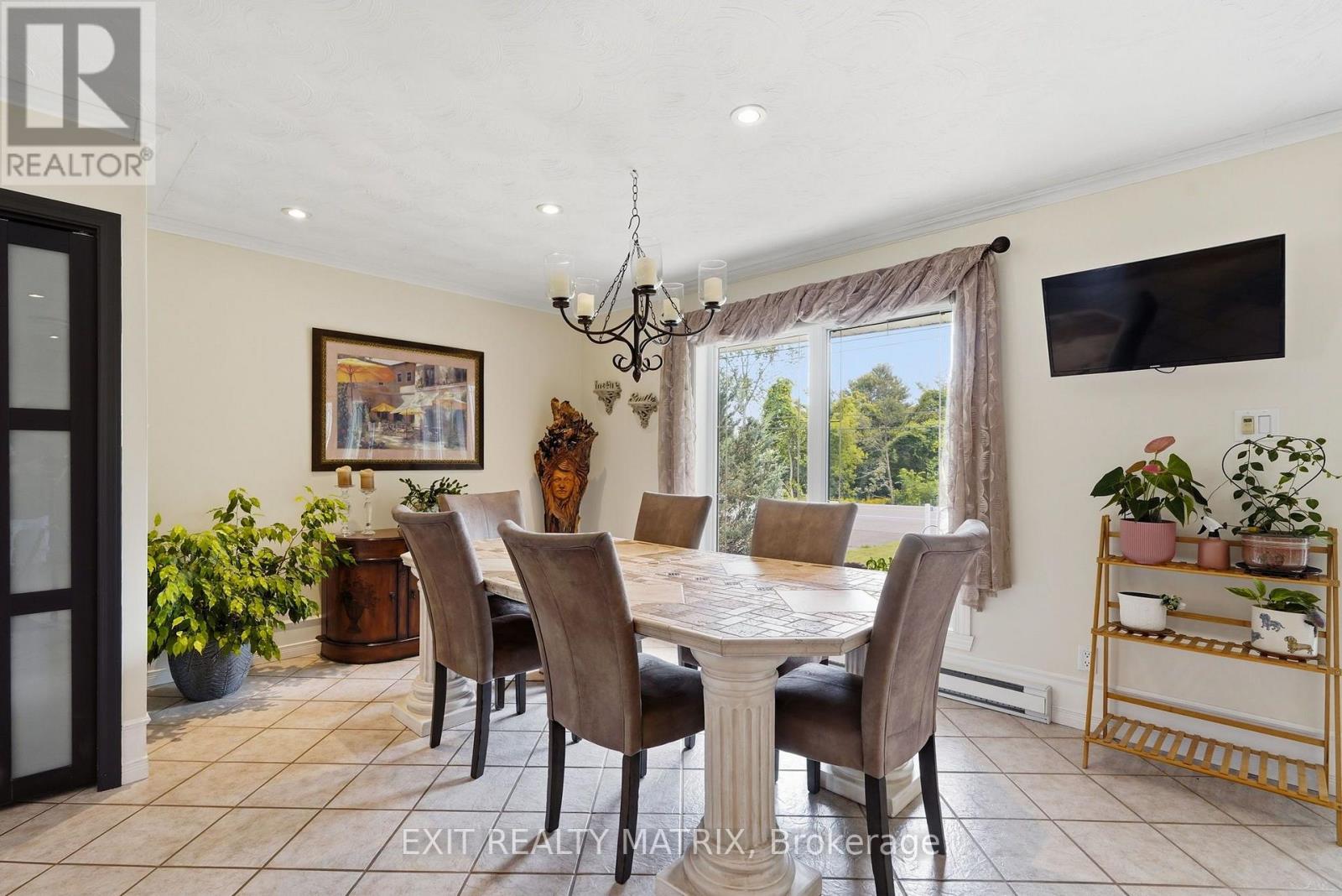 554 Front Road Property Photo 10