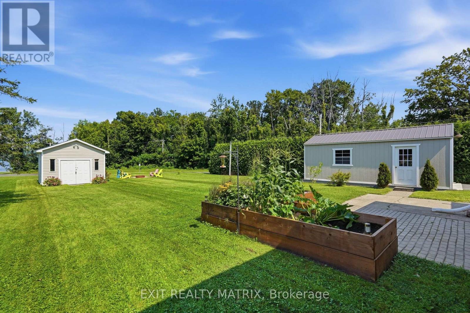 554 Front Road Property Photo 36